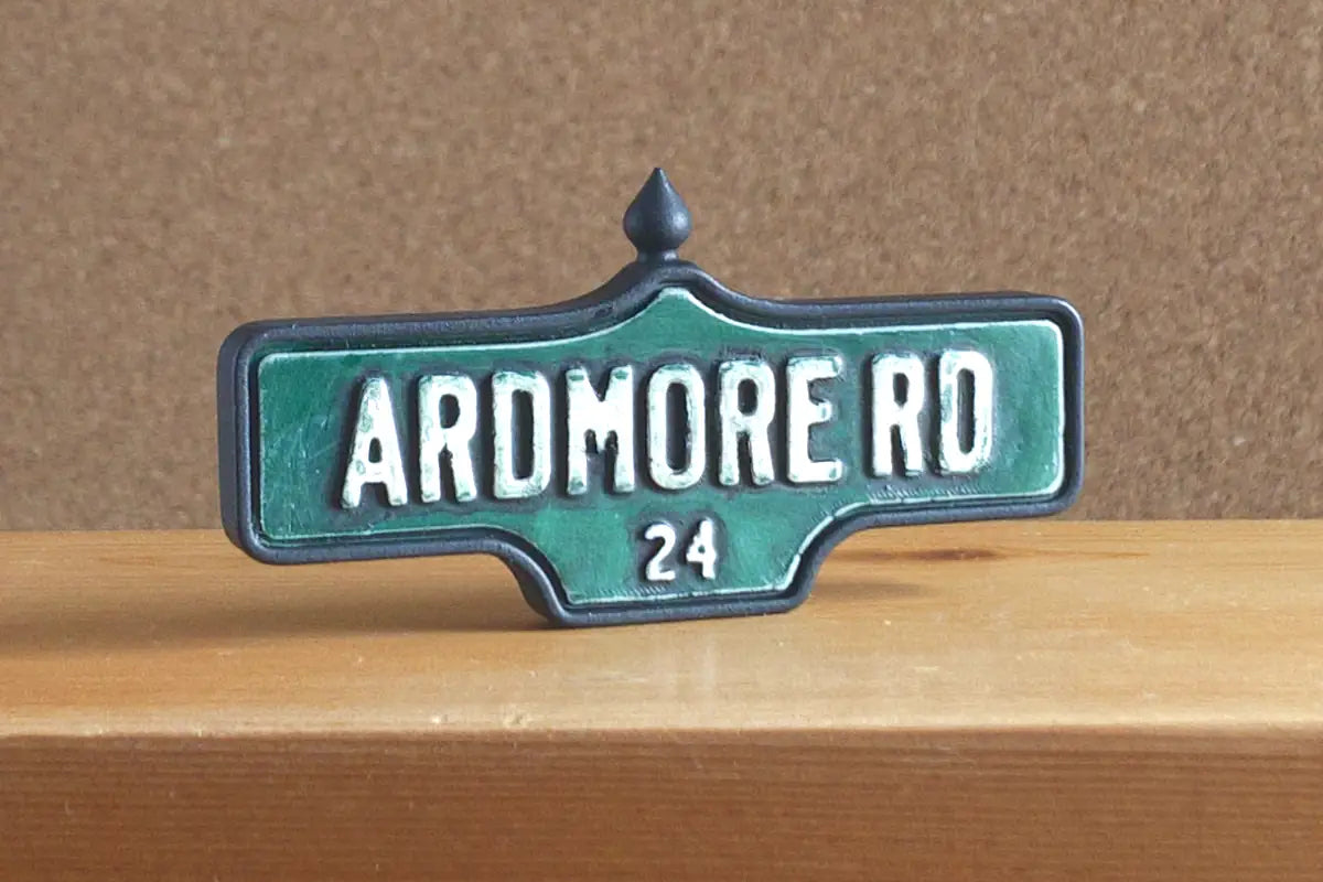 3/4 view of Ardmore Rd. #24 Magnet - Weathered Finish, miniature replica Toronto Forest Hill acorn street sign
